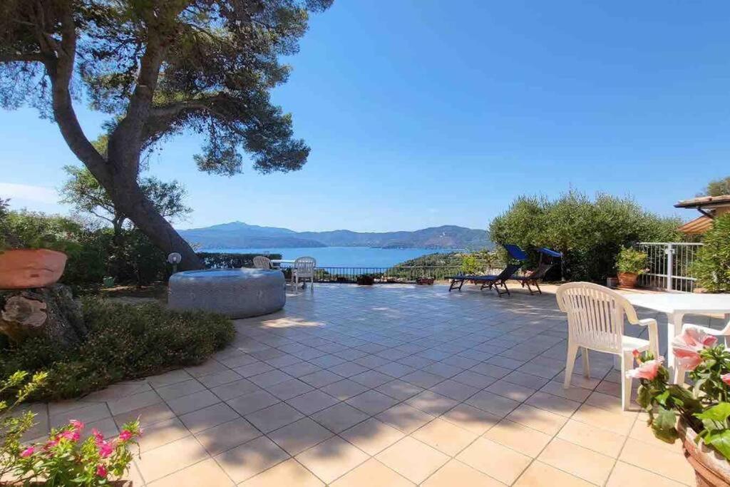 Villa Mit Whirlpool Und Phantastischer Aussicht Capoliveri  Dış mekan fotoğraf