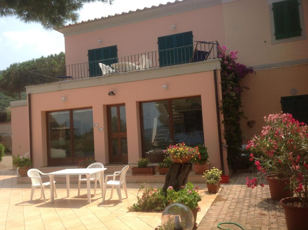 Villa Mit Whirlpool Und Phantastischer Aussicht Capoliveri  Dış mekan fotoğraf