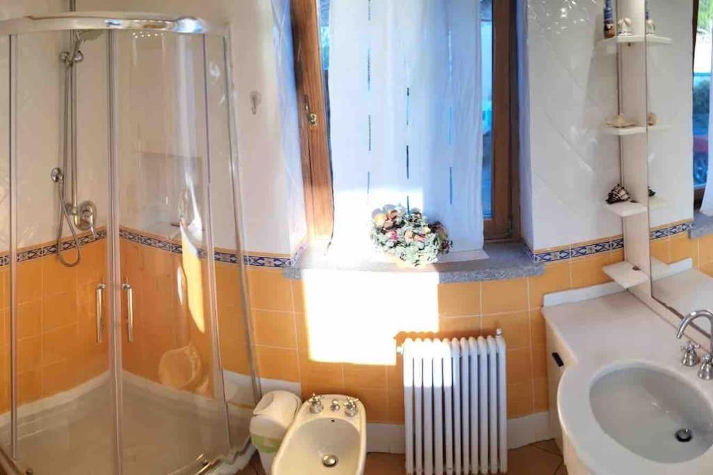 Villa Mit Whirlpool Und Phantastischer Aussicht Capoliveri  Dış mekan fotoğraf