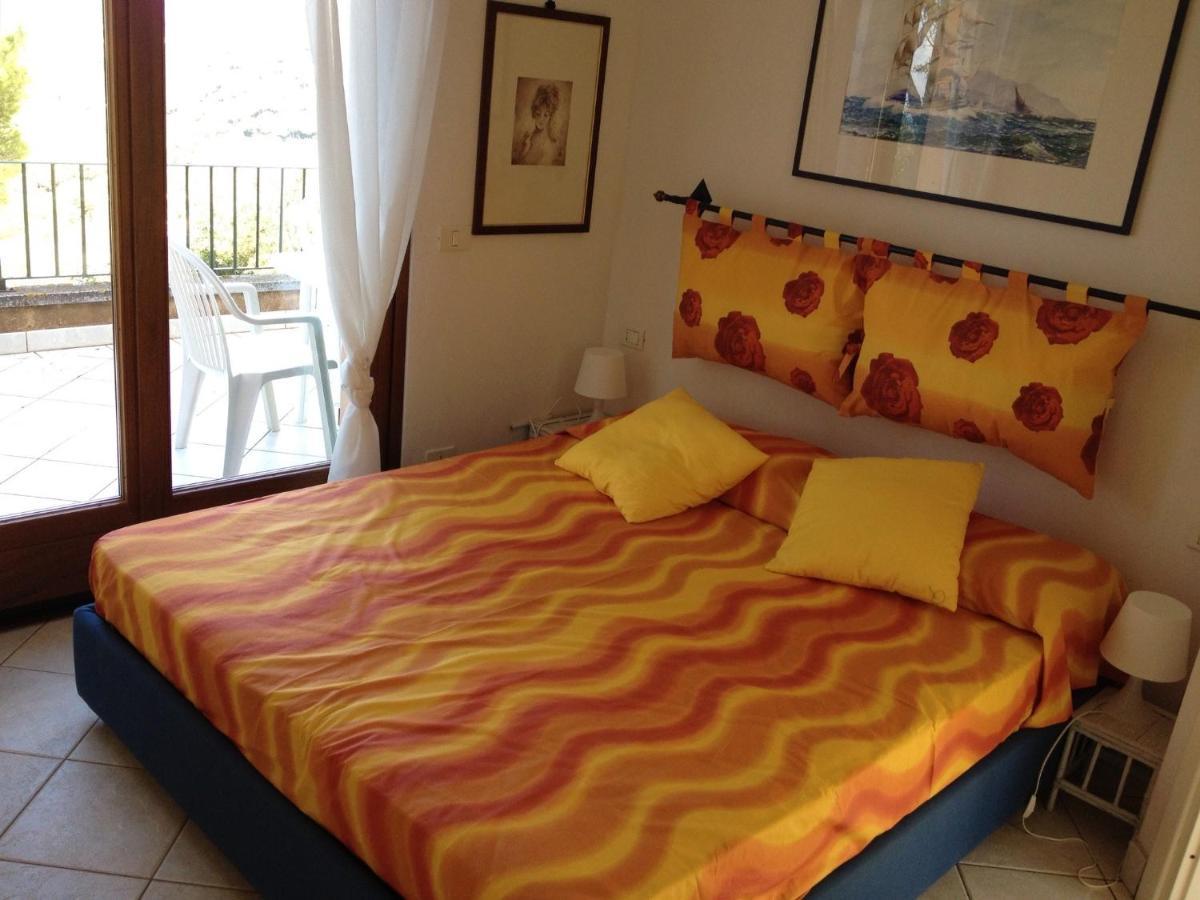 Villa Mit Whirlpool Und Phantastischer Aussicht Capoliveri  Dış mekan fotoğraf