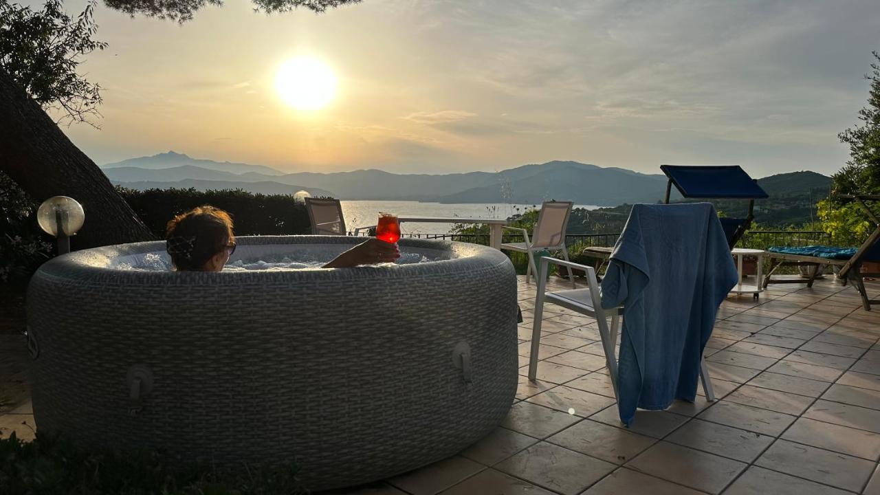 Villa Mit Whirlpool Und Phantastischer Aussicht Capoliveri  Dış mekan fotoğraf